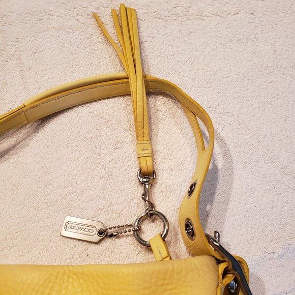 Coach Small Yellow Shoulder Bag - Picture 2 of 9